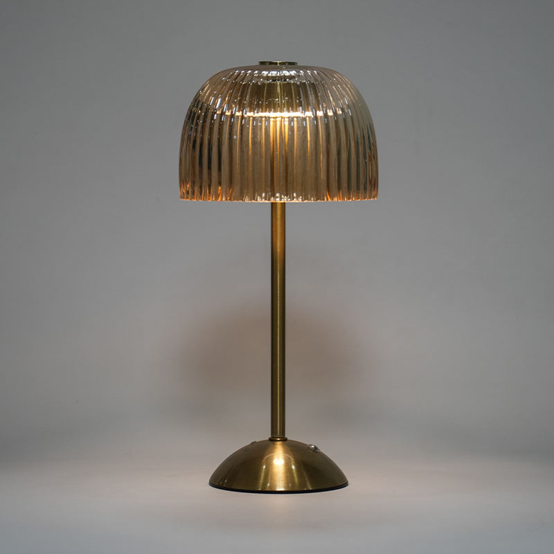 LED American Retro 충전 테이블 램프